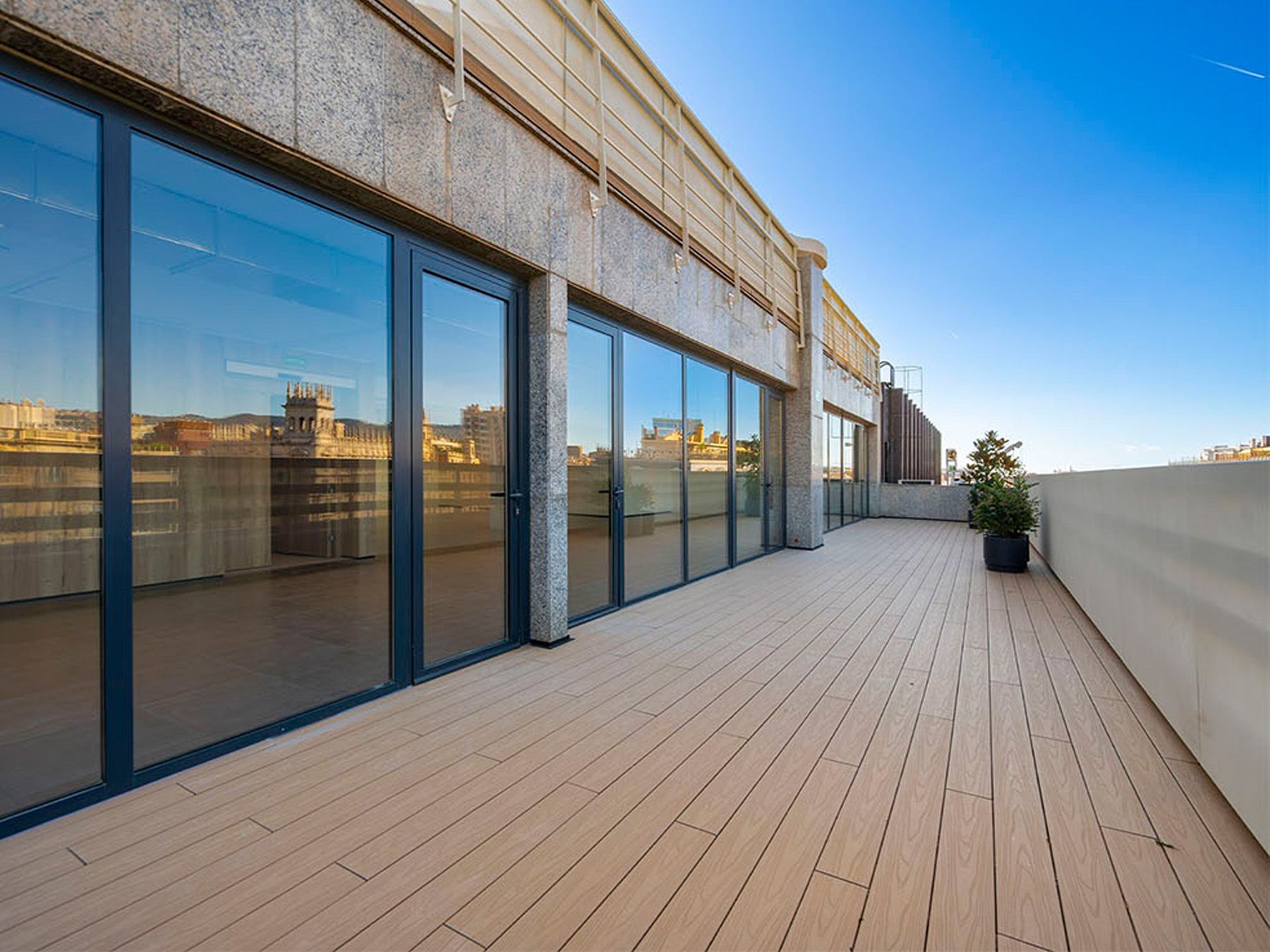 Torre Zurich terraza exterior